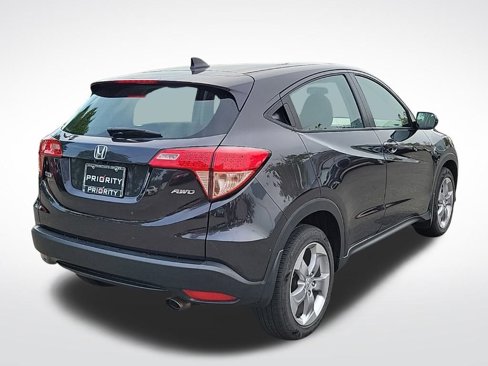 Used 2018 Honda HR-V LX image 5