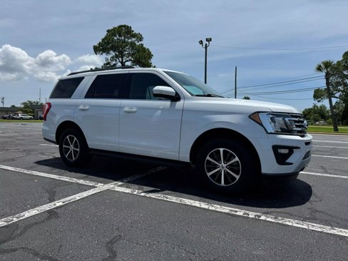 Used 2019 Ford Expedition XLT w/ Equipment Group 201A image 4