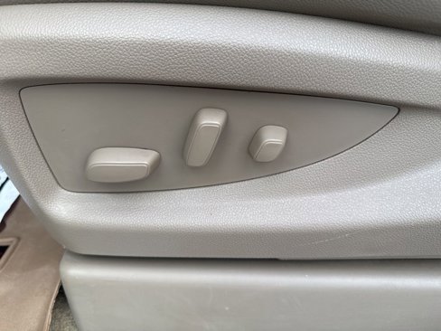 Used 2018 Chevrolet Tahoe LT image 21