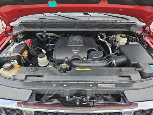 Used 2015 Nissan Titan SV w/ SV Value Truck Package image 10