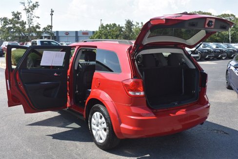 Used 2014 Dodge Journey SE w/ Flexible Seating Group image 16