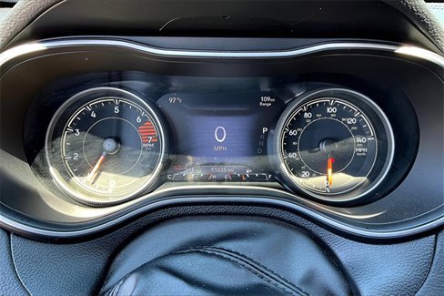 Used 2023 Jeep Cherokee Altitude Lux image 13