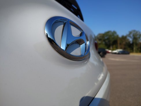 Used 2022 Hyundai Kona N image 8