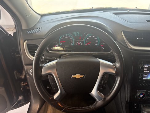 Used 2015 Chevrolet Traverse LT image 9