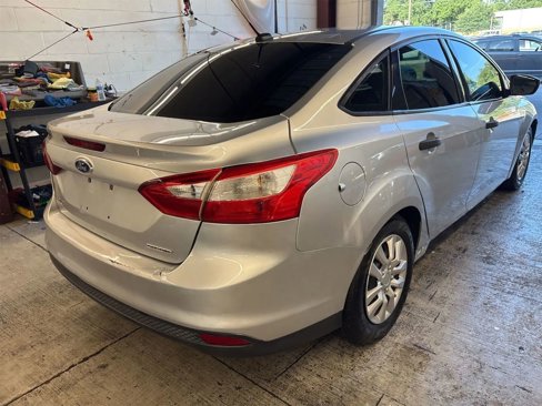 Used 2014 Ford Focus S image 3