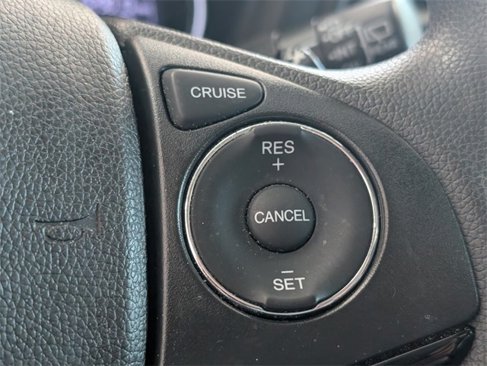 Used 2018 Honda HR-V EX image 16