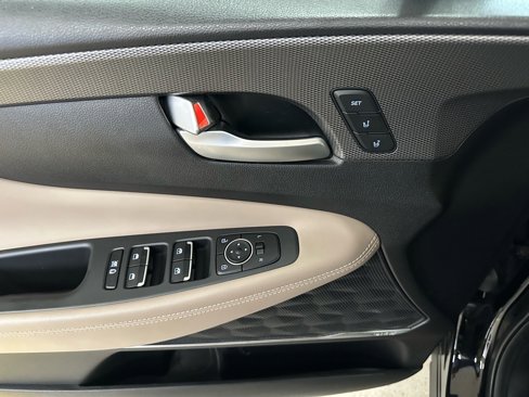 Used 2019 Hyundai Santa Fe FWD image 15