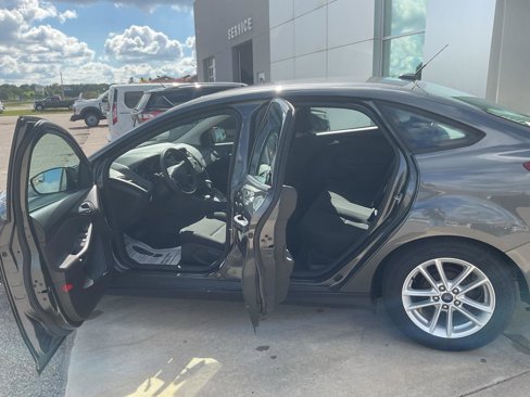 Used 2018 Ford Focus SE image 22