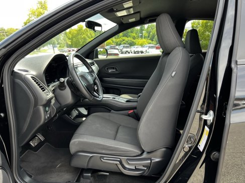 Used 2021 Honda HR-V Sport image 8