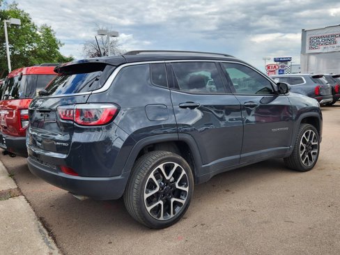 Used 2018 Jeep Compass Limited image 12