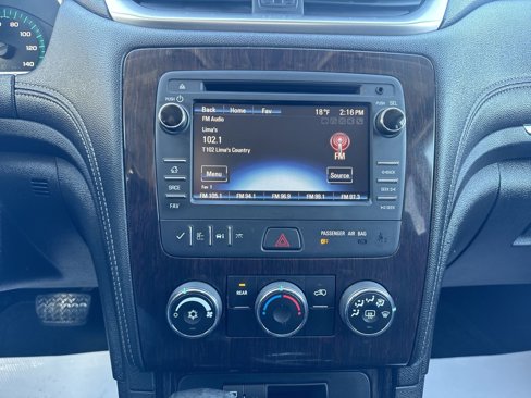Used 2016 Chevrolet Traverse LT image 17