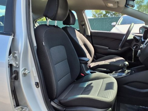Used 2016 Kia Forte LX w/ LX Popular Plus Package image 15