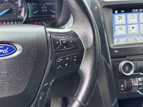 Used 2018 Ford Explorer XLT w/ Equipment Group 202A image 17