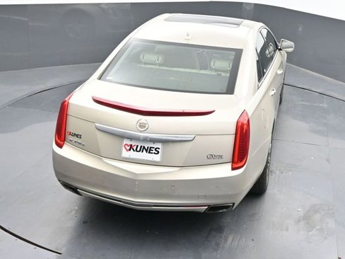 Used 2013 Cadillac XTS Luxury image 18