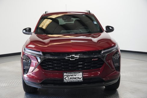 Used 2024 Chevrolet Trax RS w/ Driver Confidence Package image 2