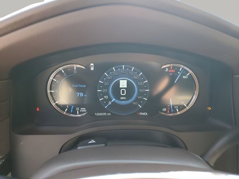 Used 2017 Cadillac Escalade Luxury image 40