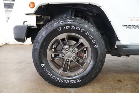 Used 2015 Jeep Wrangler Unlimited Sahara w/ Connectivity Group image 14
