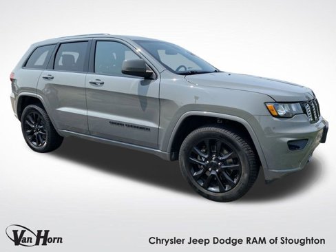 Used 2021 Jeep Grand Cherokee Laredo X image 1