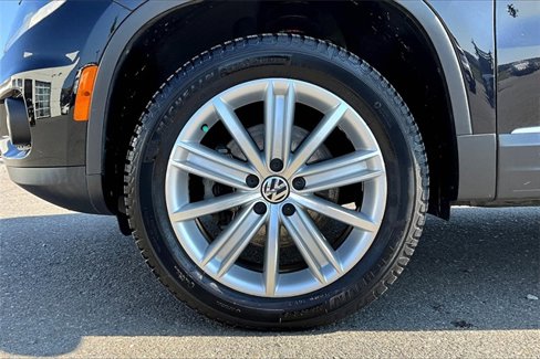 Used 2016 Volkswagen Tiguan SE image 8