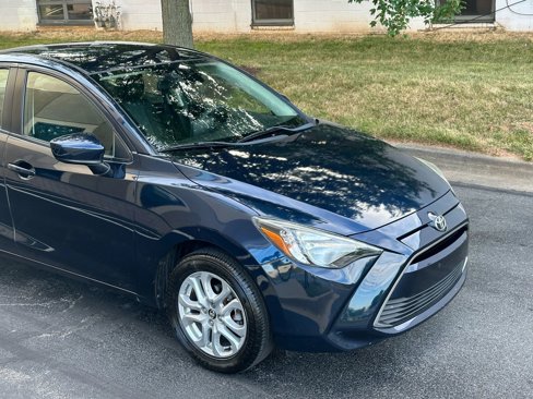 Used 2017 Toyota Yaris iA image 7