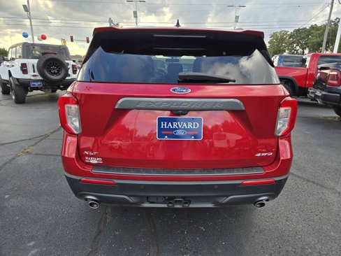 Used 2021 Ford Explorer XLT w/ Equipment Group 202A image 5
