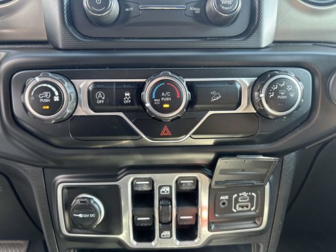 Used 2018 Jeep Wrangler Unlimited Sport S image 15