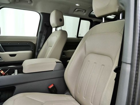 Used 2021 Land Rover Defender 110 SE image 20