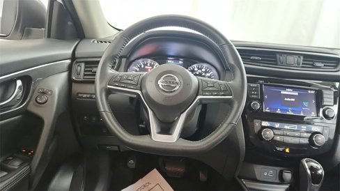 Used 2019 Nissan Rogue SV image 16