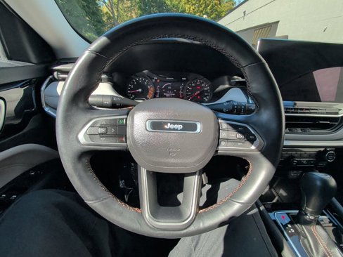 Used 2022 Jeep Compass Limited w/ Sun and Sound Group image 21