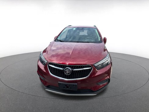 Used 2022 Buick Encore Preferred w/ Safety Package image 2