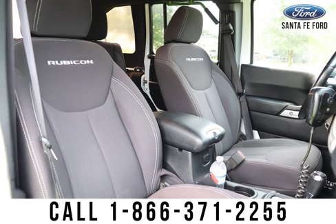 Used 2015 Jeep Wrangler Unlimited Rubicon w/ Connectivity Group image 54