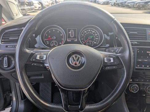 Used 2017 Volkswagen Golf SEL image 14