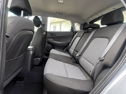 Used 2020 Hyundai Kona SE image 18