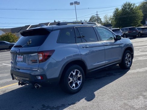 Used 2022 Honda Passport TrailSport image 5