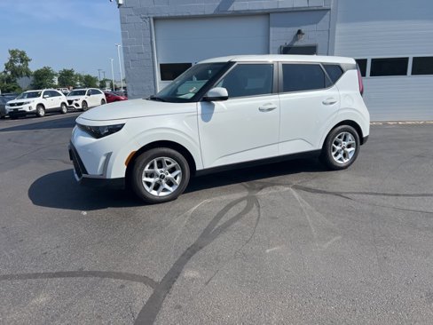 Used 2024 Kia Soul LX w/ Option Group 015 image 19