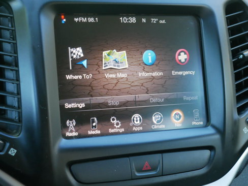 Used 2016 Jeep Cherokee Trailhawk w/ Trailer Tow Group image 12