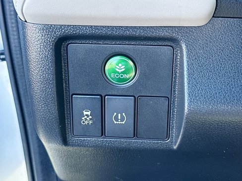 Used 2019 Honda HR-V LX image 11