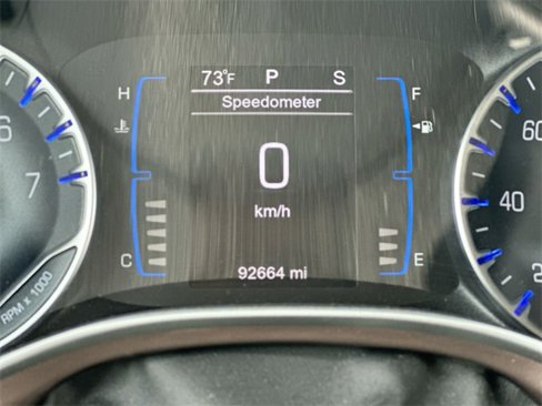 Used 2017 Chrysler Pacifica LX image 38