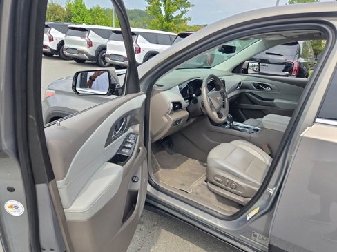 Used 2019 Chevrolet Traverse LT w/ LT Premium Package image 22