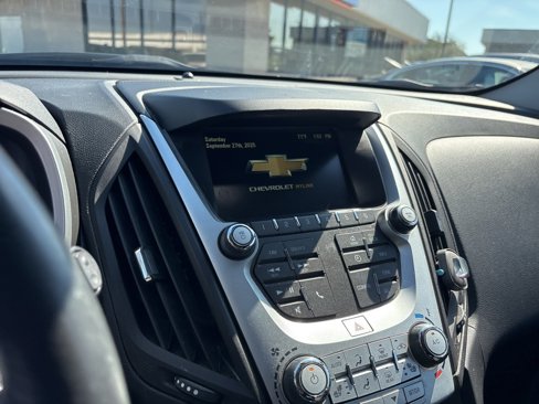 Used 2017 Chevrolet Equinox LT w/ Convenience Package image 15