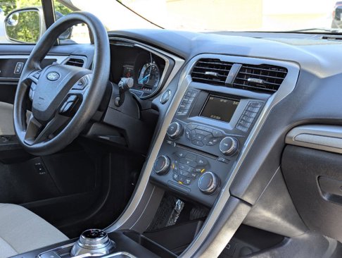 Used 2017 Ford Fusion S image 16