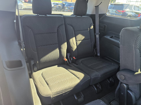 Used 2019 GMC Acadia SLE image 14