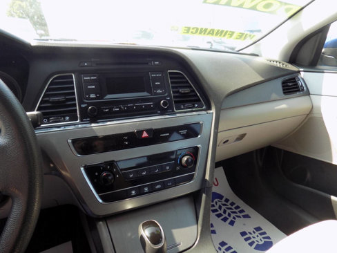 Used 2017 Hyundai Sonata SE image 13