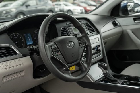 Used 2017 Hyundai Sonata SE image 14