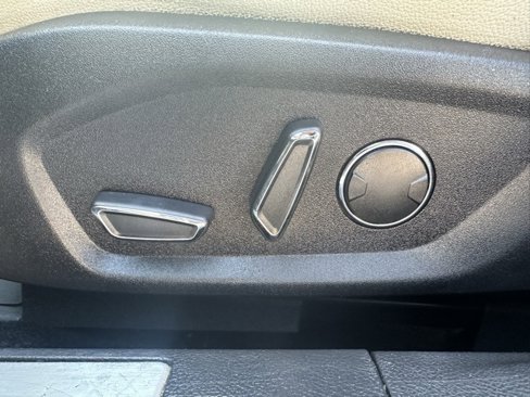 Used 2018 Ford Fusion Titanium image 28