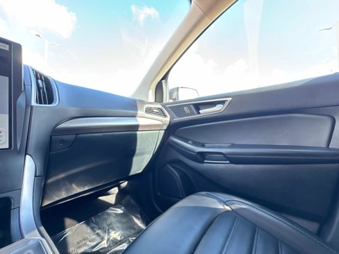 Used 2024 Ford Edge SEL image 26