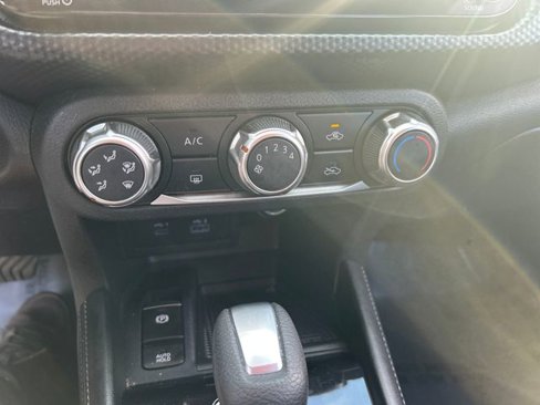 Used 2024 Nissan Kicks SV image 22