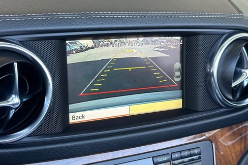 Used 2013 Mercedes-Benz SL 550 image 18