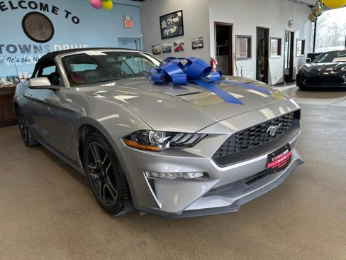 Used 2020 Ford Mustang Premium image 13