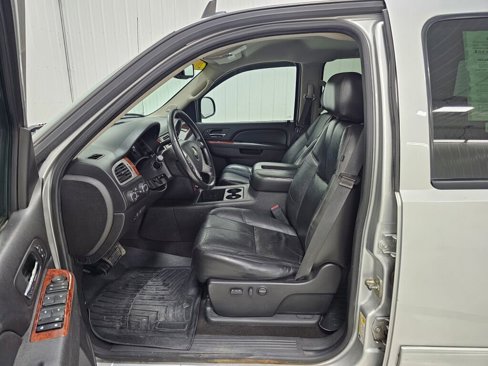 Used 2011 Chevrolet Silverado 1500 LTZ w/ LTZ Plus Package image 2